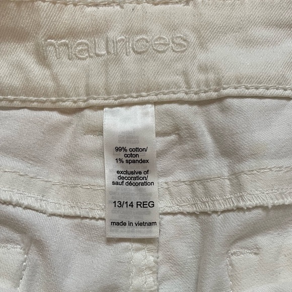 Maurices vintage white flare jeans 2 button - Picture 5 of 9